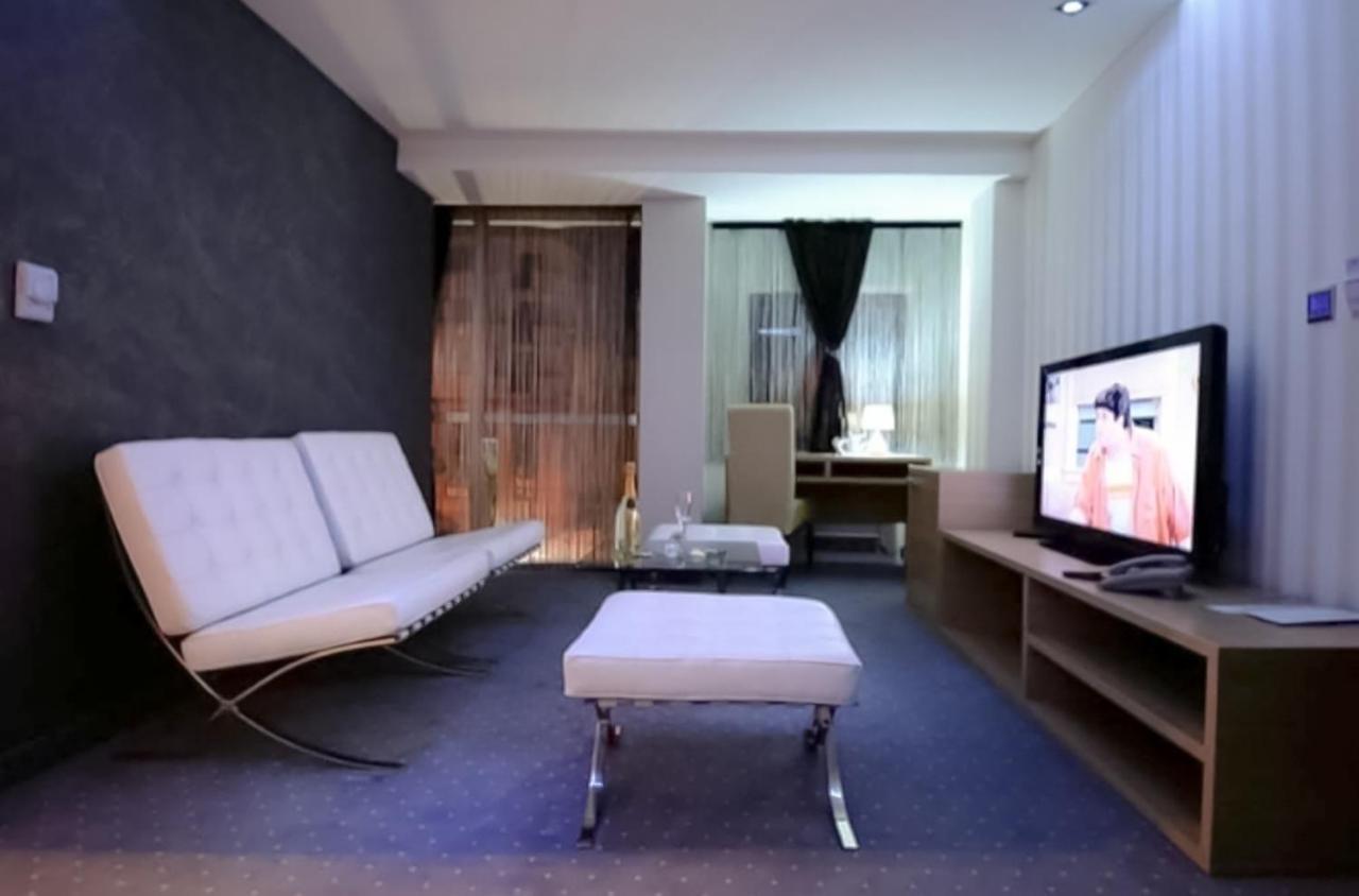 Biser Hotel Derventa 외부 사진