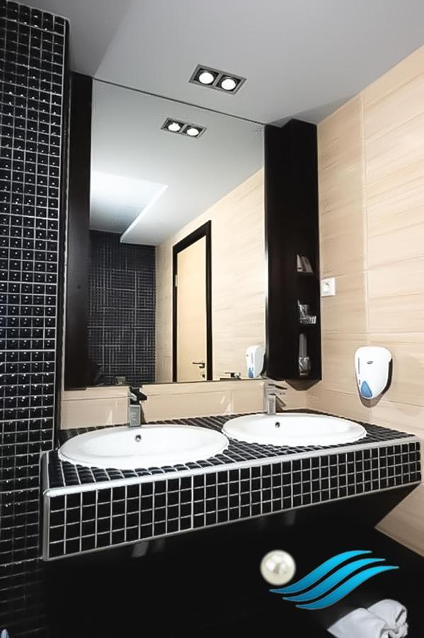 Biser Hotel Derventa 외부 사진